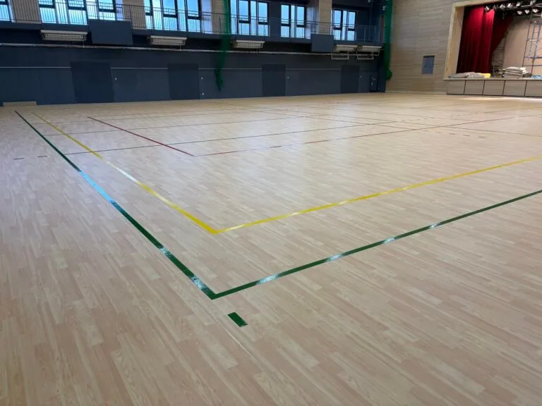 大阪市内 学校体育館